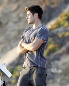 Zac Efron : zac-efron-1410527280.jpg