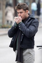 Zac Efron : zac-efron-1424489401.jpg