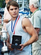 Zac Efron : zac-efron-1429190101.jpg