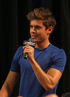 Zac Efron : zac-efron-1451365214.jpg