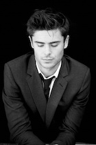 Zac Efron : zac-efron-1490396401.jpg