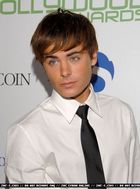 Zac Efron : zac_efron_1177603323.jpg