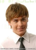 Zac Efron : zac_efron_1177603327.jpg