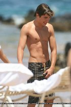 Zac Efron : zac_efron_1179504041.jpg