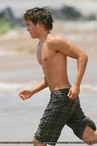 Zac Efron : zac_efron_1189445544.jpg