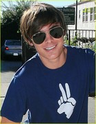 Zac Efron : zac_efron_1200940214.jpg