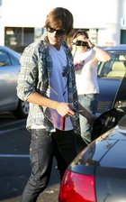 Zac Efron : zac_efron_1201490895.jpg