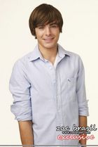 Zac Efron : zac_efron_1222559373.jpg