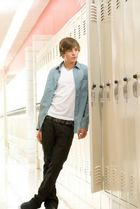 Zac Efron : zac_efron_1223613763.jpg