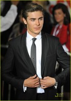 Zac Efron : zac_efron_1224256401.jpg