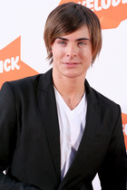 Zac Efron : zac_efron_1224966721.jpg