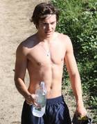 Zac Efron : zac_efron_1237492248.jpg