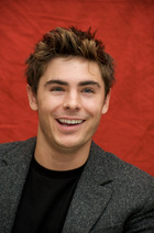 Zac Efron : zac_efron_1258791867.jpg