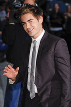 Zac Efron : zac_efron_1263670594.jpg