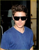 Zac Efron : zac_efron_1275774917.jpg