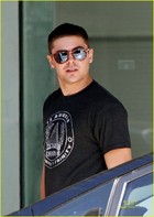 Zac Efron : zac_efron_1294760474.jpg