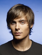 Zac Efron : zac_efron_1299256153.jpg