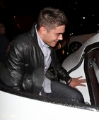 Zac Efron : zac_efron_1305570180.jpg