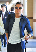 Zac Efron : zac_efron_1310326075.jpg