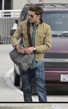 Zac Efron : zac_efron_1311037053.jpg