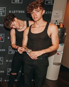 Zach Herron : TI4U1575757421.jpg