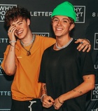 Zach Herron : TI4U1577377838.jpg