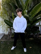 Zach Herron : zach-herron-1610312568.jpg