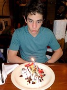 Zachary Gordon : zachary-gordon-1395918325.jpg