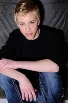Teen Idols 4 You : Zack Shada Pictures Gallery