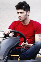 Zayn Malik : zayn-malik-1385099910.jpg