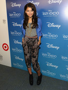 Zendaya Coleman : zendaya-coleman-1323225637.jpg