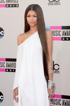 Zendaya Coleman : zendaya-coleman-1385404481.jpg