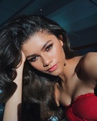 Zendaya Coleman : zendaya-coleman-1540614481.jpg