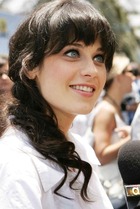 Zooey Deschanel : zooey-deschanel-1400365084.jpg